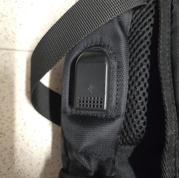 Insavant Backpack Black 15.6" - Picture 5 of 7